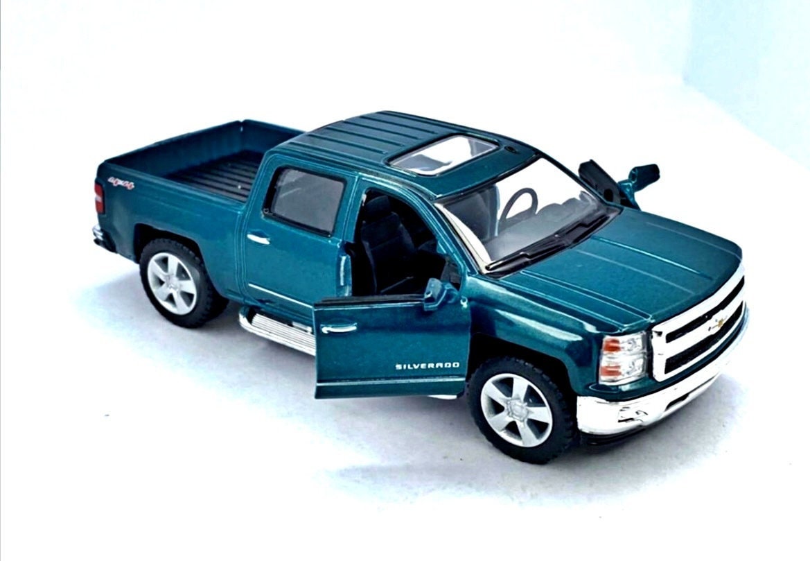 Silverado cheap diecast model