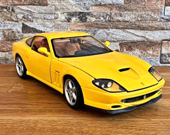 REVELL FERRARI MYTHOS 1:24 (Neuf avec emballage d'origine) à Frümsen
