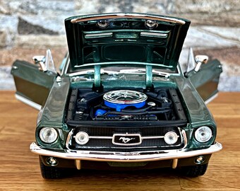 ミニカー 1967 Ford Mustang GTA Fastback 1/18 1:18 1967 Ford Mustang GTA Fastback - Walmart.com