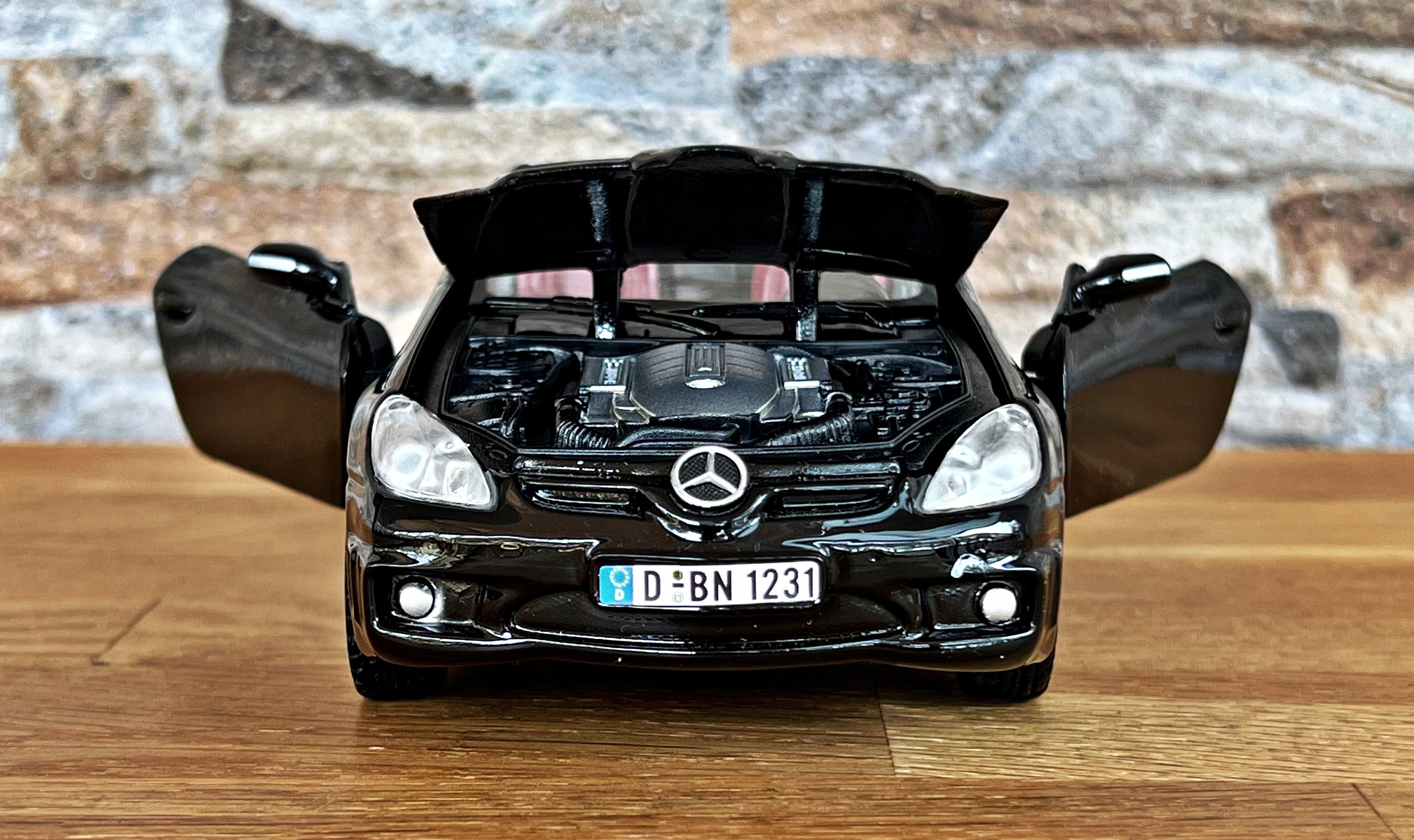 1/18 ミニカー Hot works MB SLK 55 AMG s-l1200.jpg