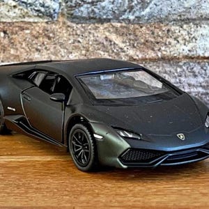 Lamborghini Huracan , Model car, 1/36 diecast car, 1/36 scale model car, car model metal, Diecast collection, Lamborghini , Matte black