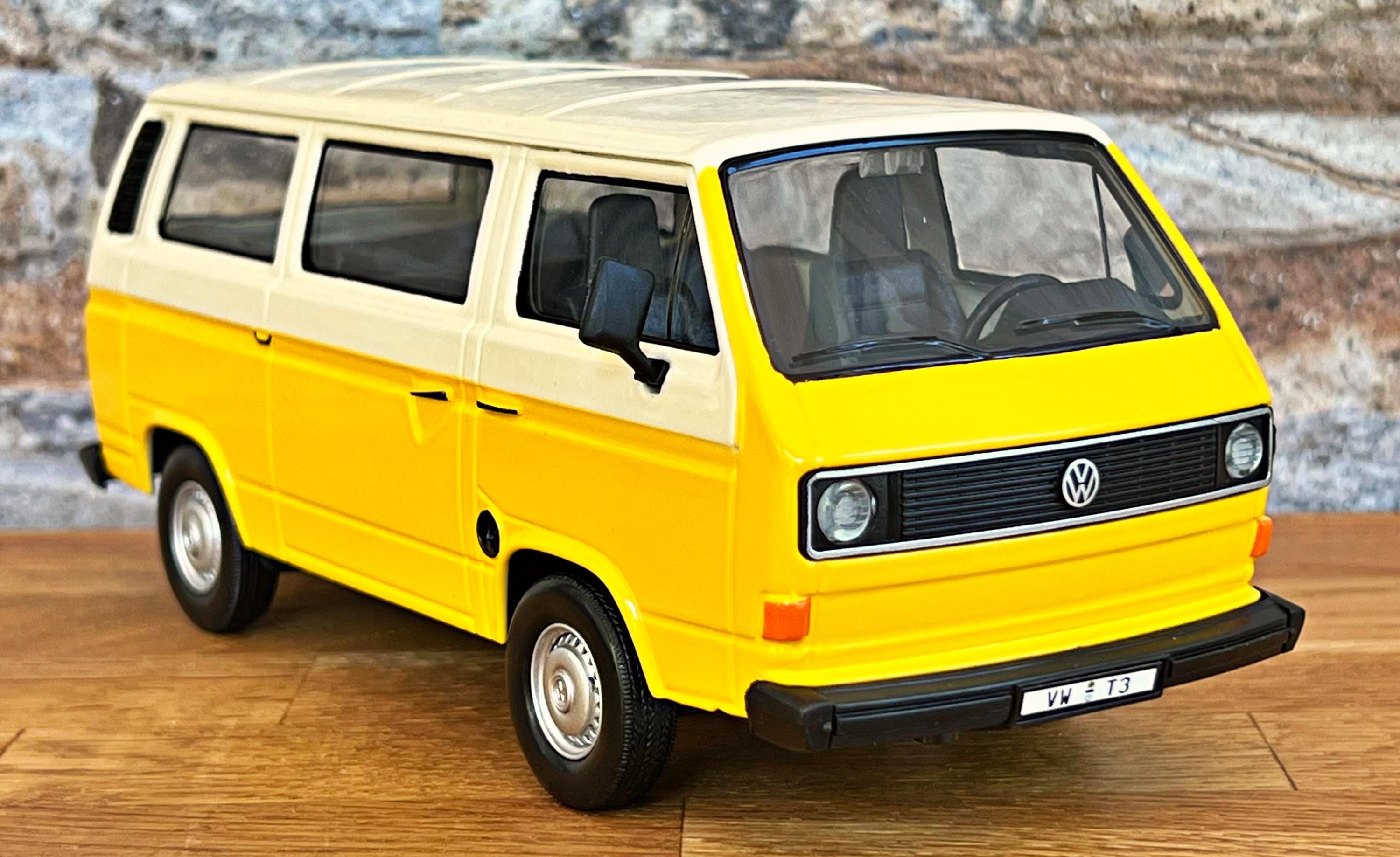YCNXEB VW T1 Bus Miniature 1/32 – Alliage – Portes Ouvrantes – Son Et Lumière – Jaune