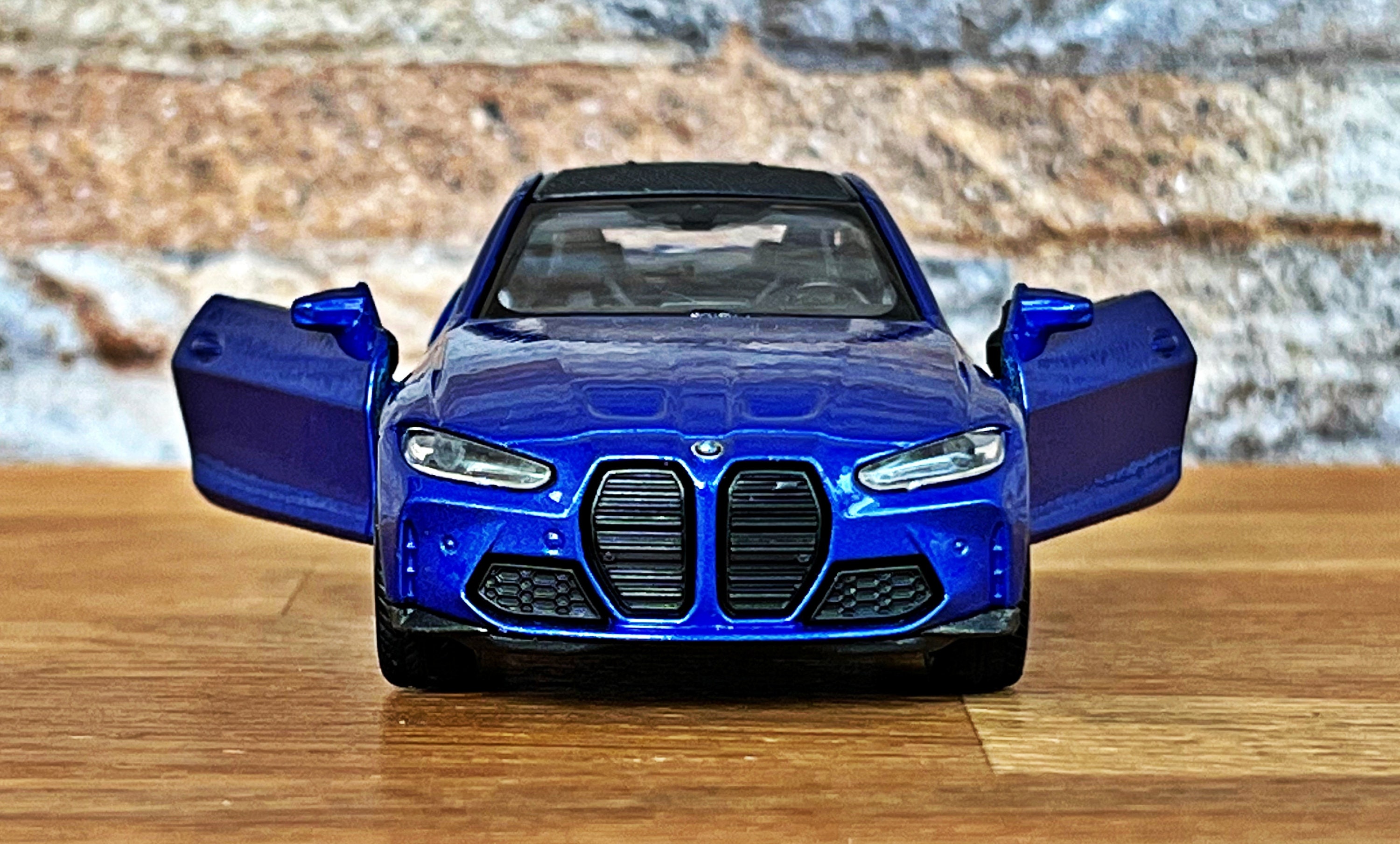 BMW M4 / Modello auto in scala 1/36 / Modello auto