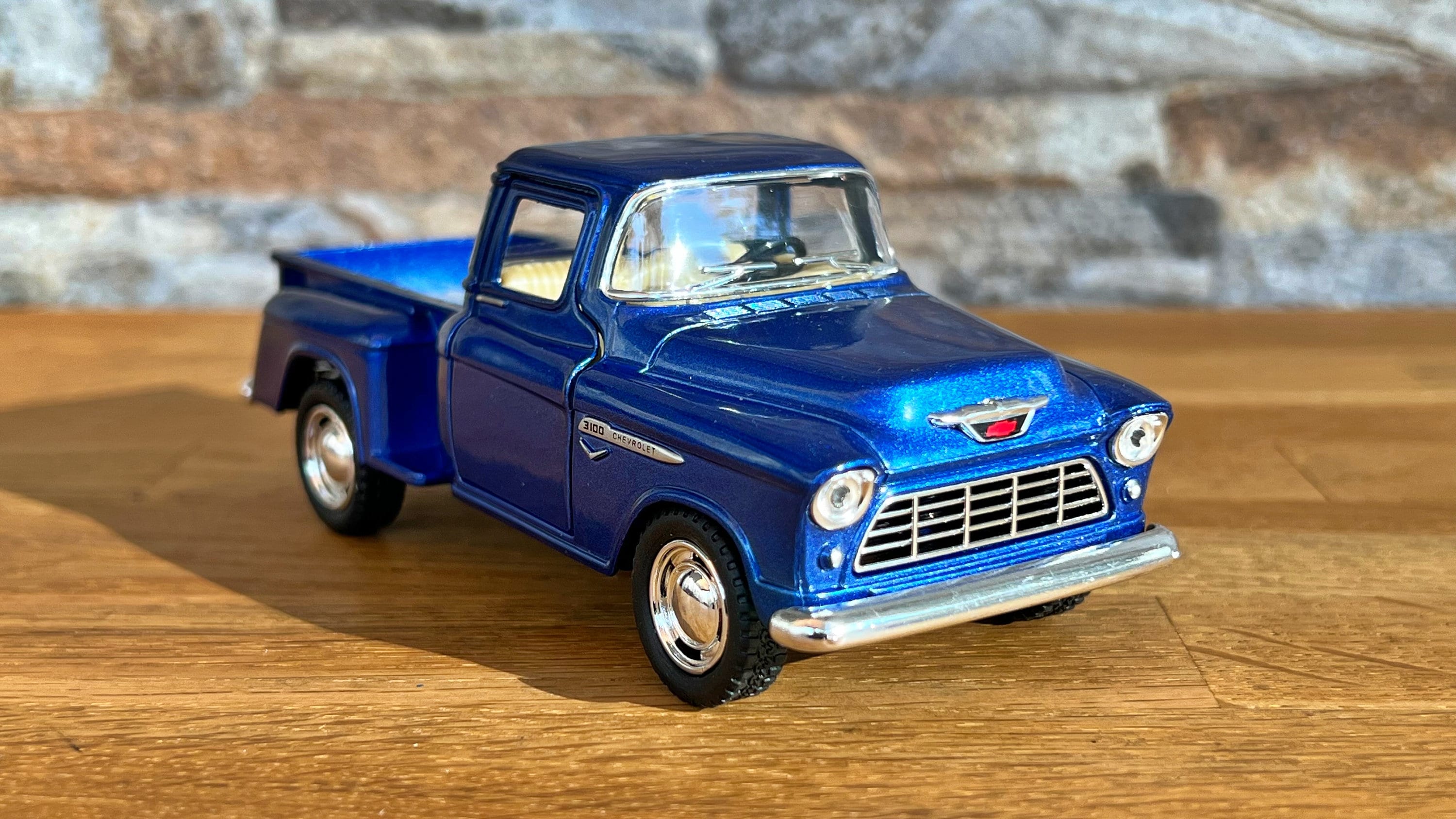 1/18 サンスター シボレー C10 トラック 曲げ加工 サビ ジオラマ 什器 ミニカー 1/18 1965 シボレー C10 ピックアップトラック ローライダー