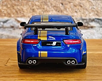 ジャガー XE SV プロジェクト 8 | モデルカー | ダイキャストカー | 1