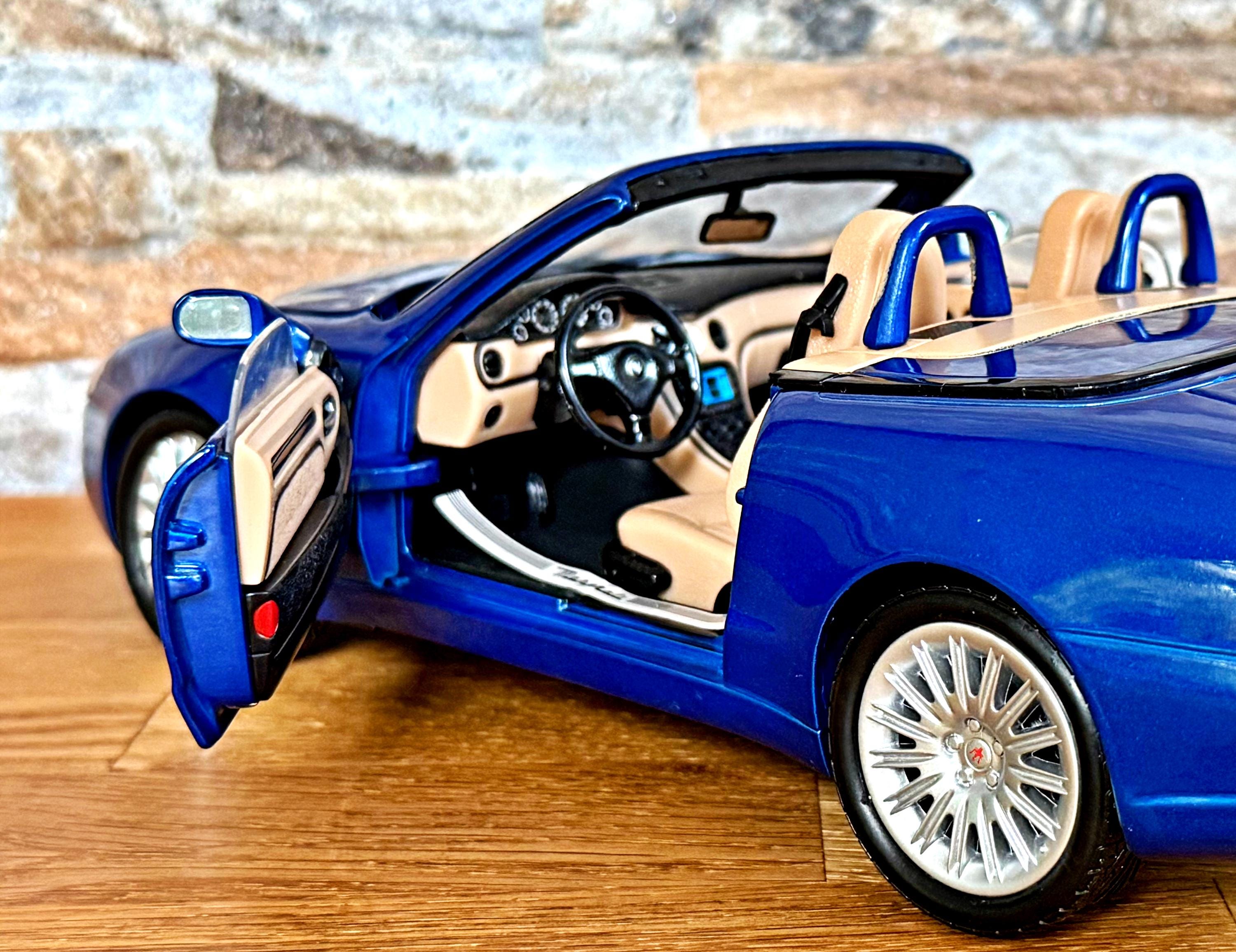 1:18 Maserati - Etsy