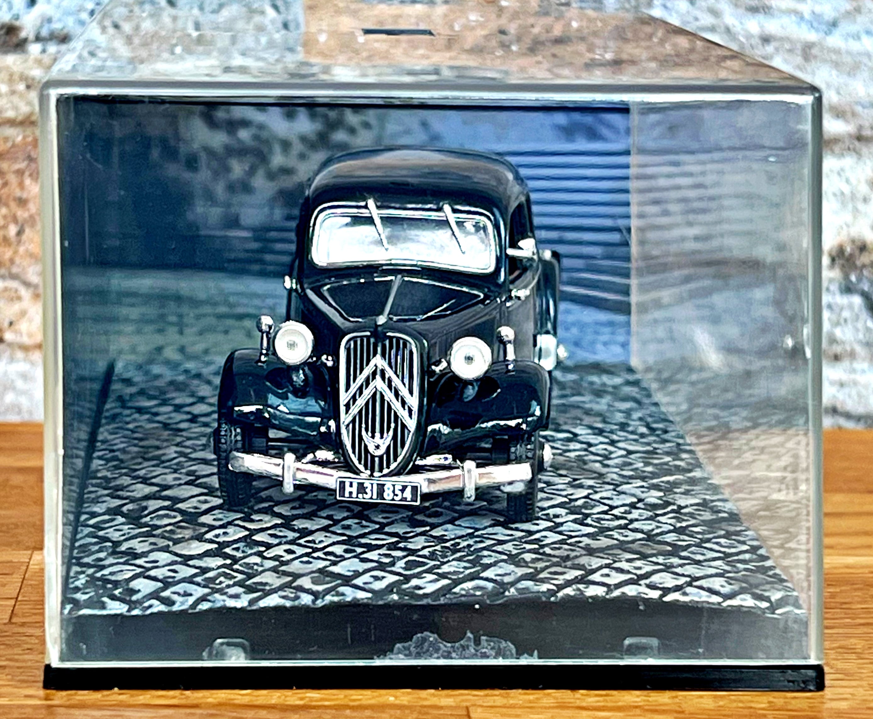 Citroen Traction Avant, 007 James Bond Collection, Vintage Diecast