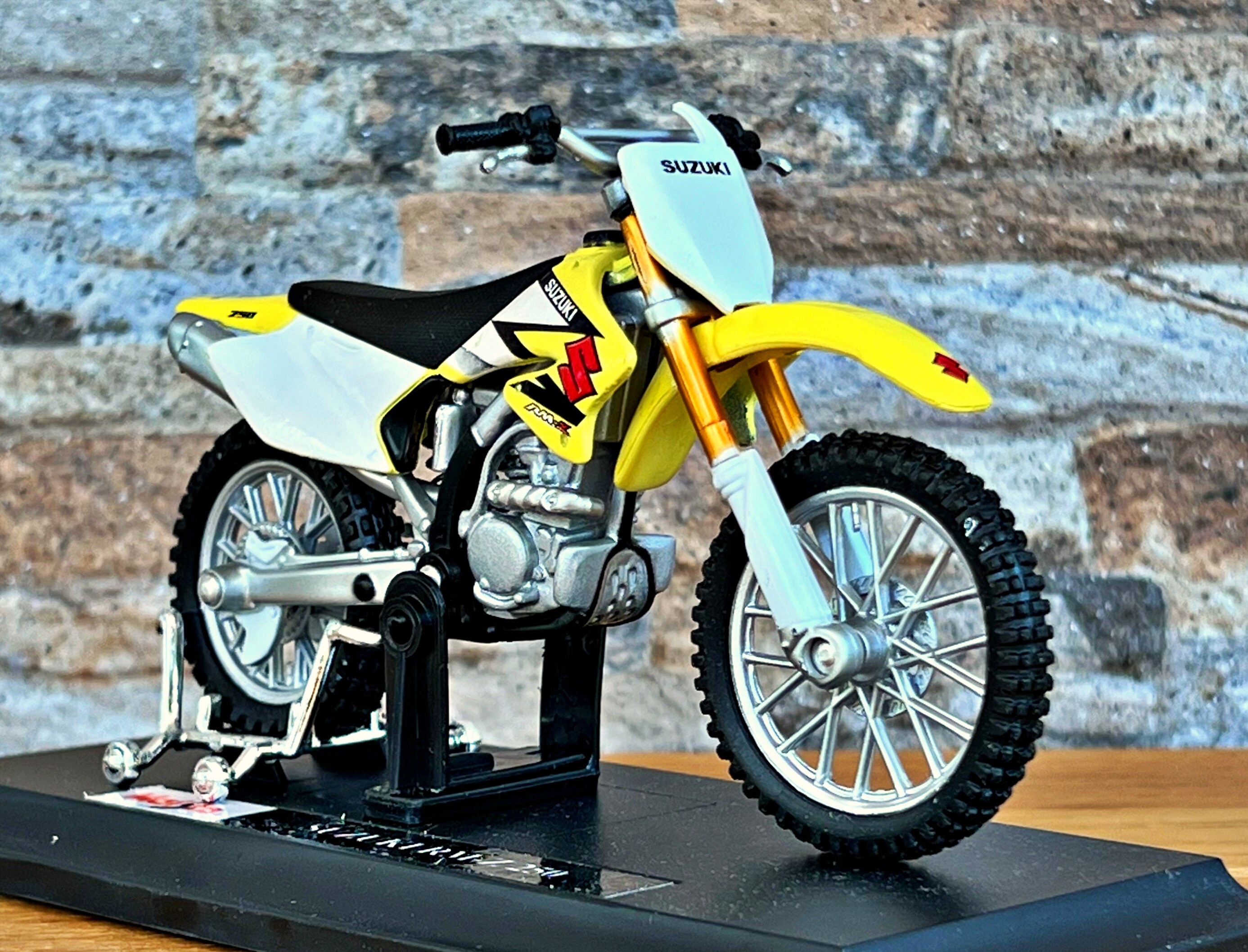 Suzuki RM-Z 250 | Scale 1/18 Model Motorcycle | Diecast Motorcycle | 1/ ...