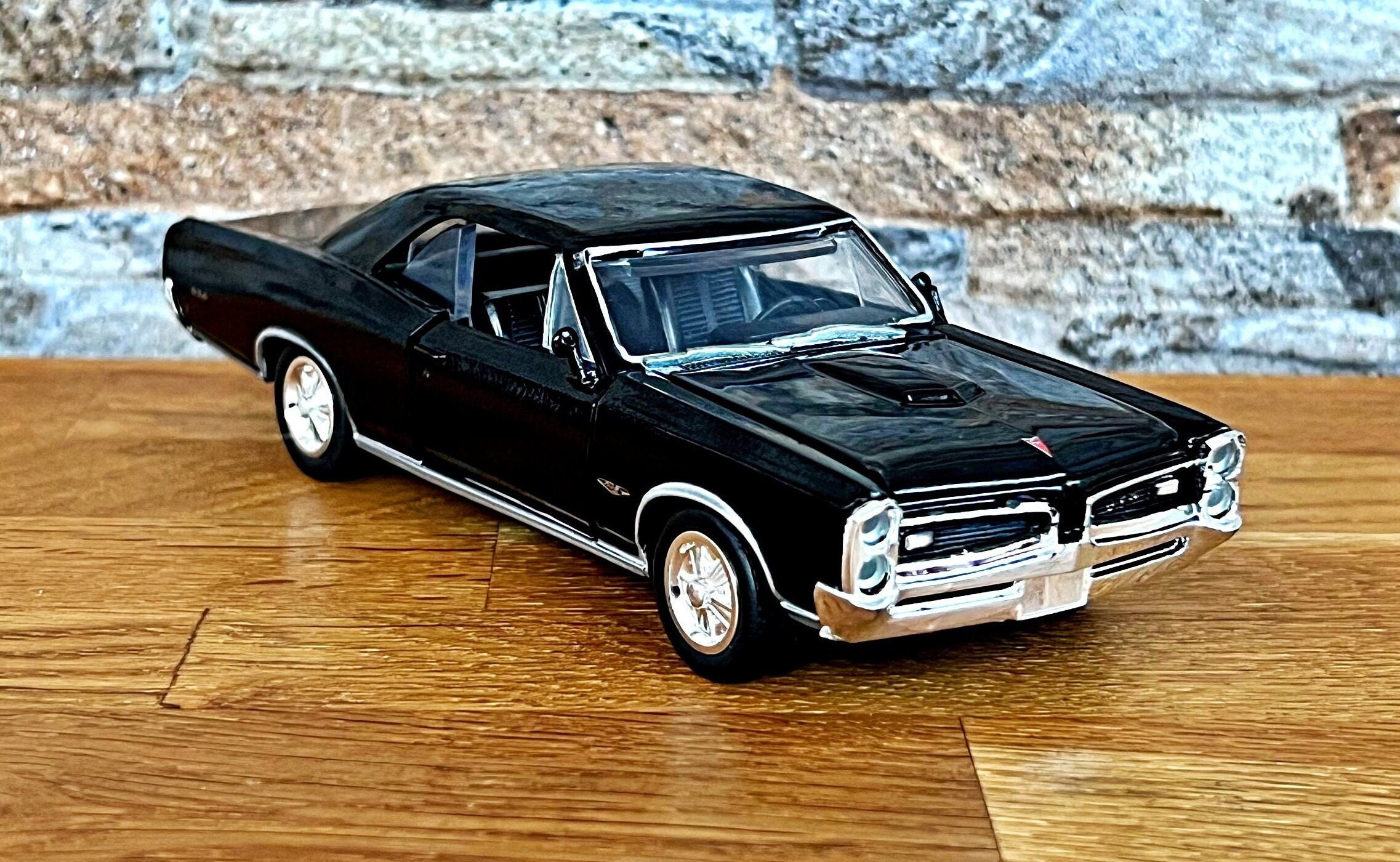 Pontiac GTO 1966 | Vintage Model Car | Diecast Car | 1/32 Scale