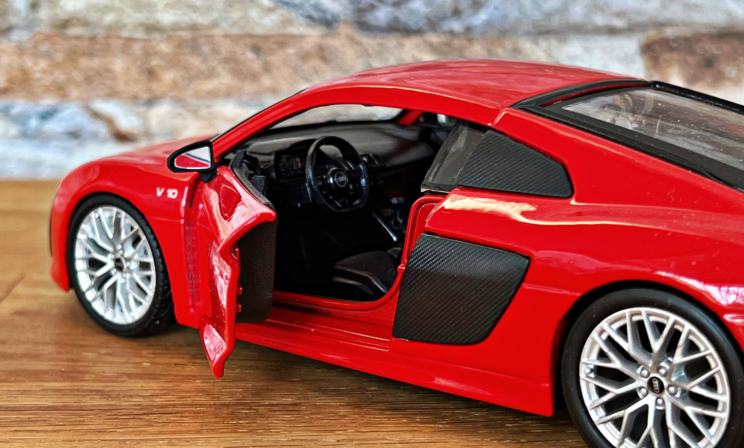 Audi R8 V10 Plus | Model Car | 1:24 Diecast Car | 1/24 Scale Model