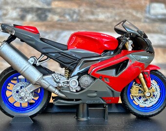 Aprilia RSV 1000 R, Scale 1/18 Diecast Model Motorcycle, 1:18 Die