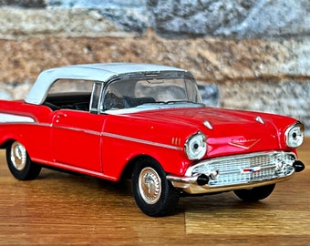 フランクリンミント製、1/43スケールの1957年式シボレー ベルエア！箱