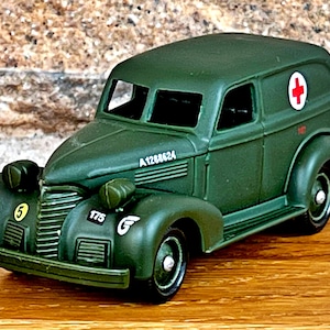 1939 Chevrolet Panel Van , Army Light Ambulance, Vintage diecast car, Model car, metal car model, die cast car, Military collection, 30&#39;s