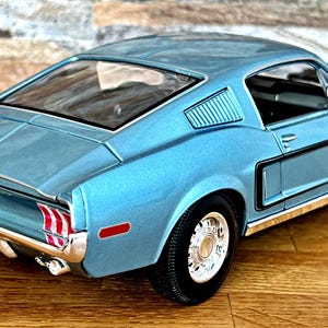 Ford Mustang GT 1968, Model Car, Diecast Car, 1/18 Scale Model Car ...