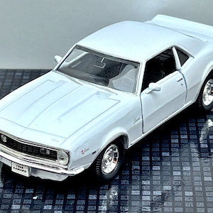 Chevrolet Camaro Z28 1968 | Model Car | Diecast car | 1:36 scale model car | Die cast car  | Collection  item | Diecast model | Camaro | 60s