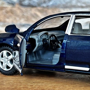 Porsche Cayenne Turbo | Model car | Diecast car | 1/38 scale model car | car model | Die cast car | collectible car | Porsche Diecast