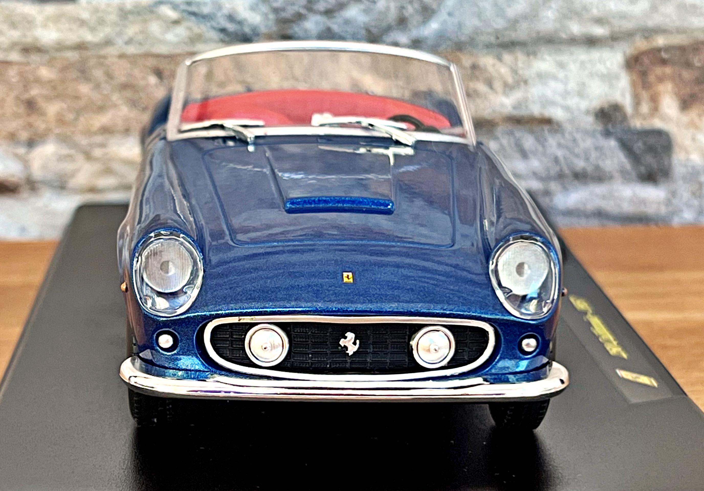 Ferrari 250 California 1957 | 1/24 Scale Model Car | Vintage Model