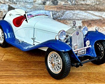 Alfa Romeo 2300 Spider 1932, Vintage Model Car, 1/18 Diecast Car