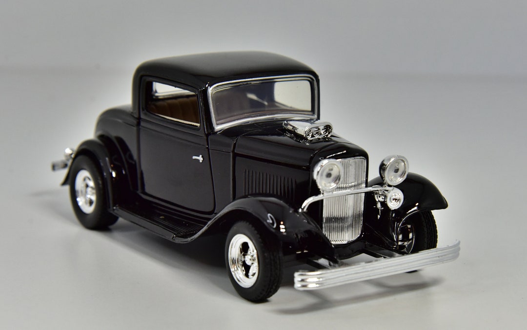 Ford Coupe 1932 Model Car Scale 1/24 Die Cast Collection 1/24 Diecast