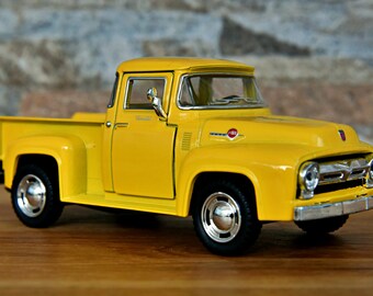 フォード F100 ピックアップ 1956、1/38 スケール モデルカー、ダイ