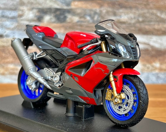 Aprilia RSV 1000 R, Scale 1/18 Diecast Model Motorcycle, 1:18 Die