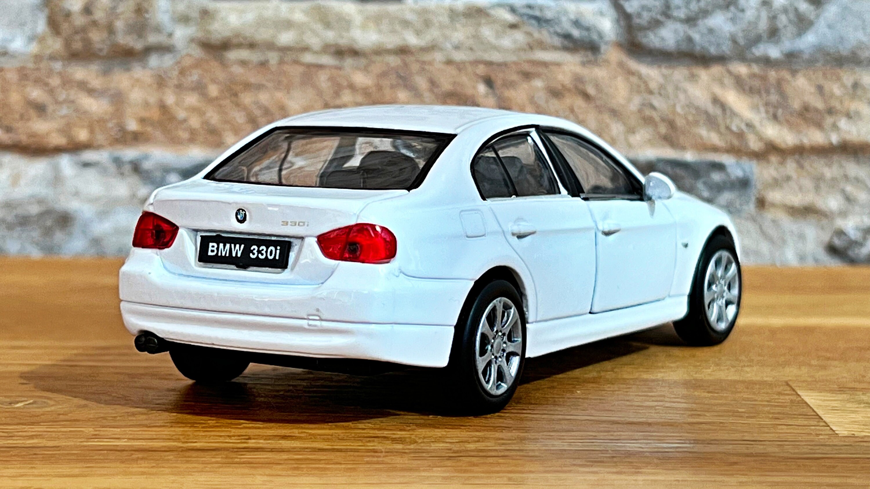 BMW 330i | Model Car | 1/36 Diecast Car | 1/36 Scale Model Car