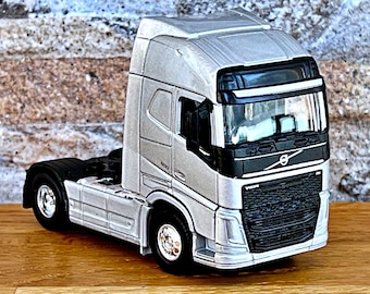 Volvo FH | Diecast Car | Model Car | 1/64 Scale Model Truck | Die