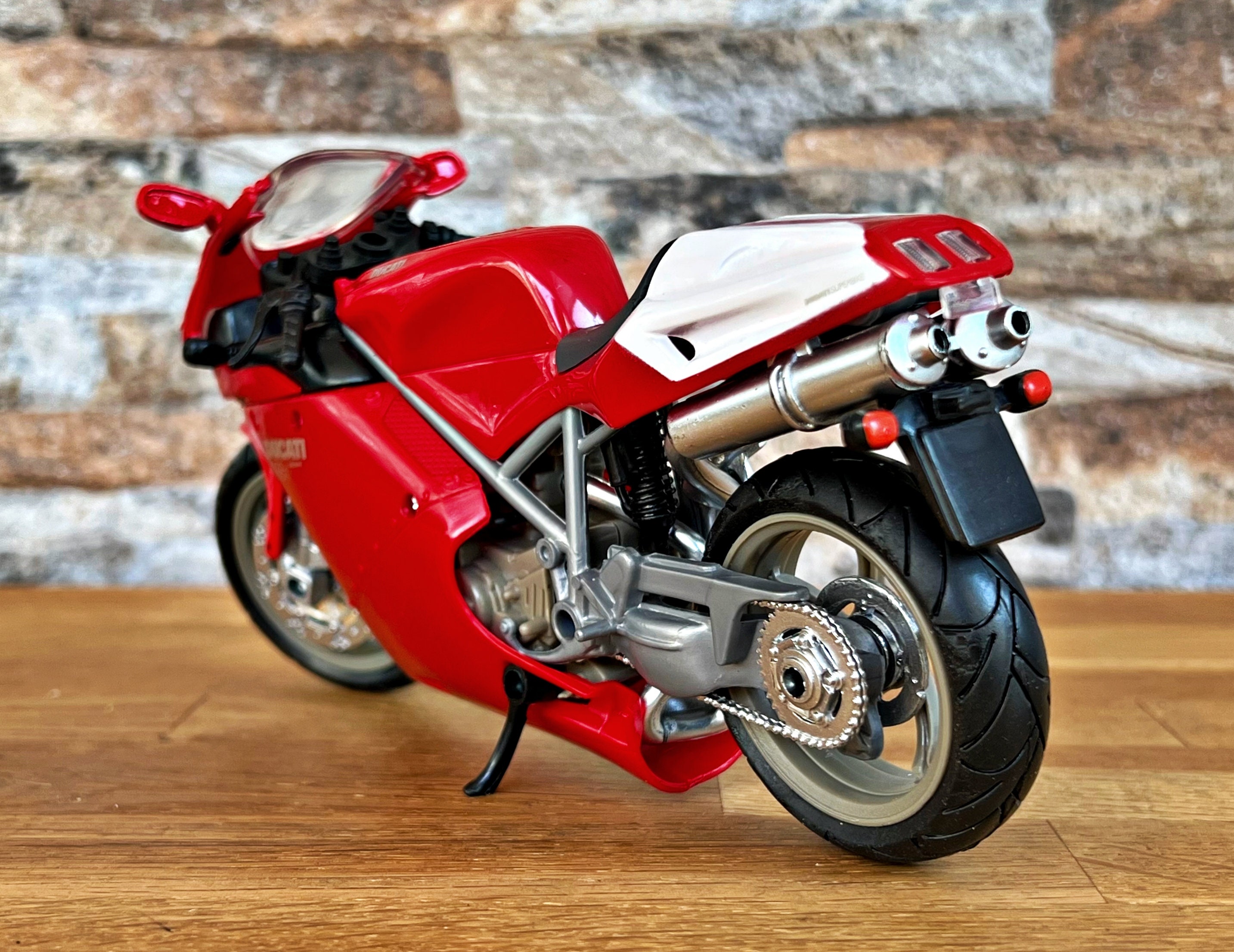 Maisto 5-11108 - Modellino di Ducati Panigale 1199 in scala 1