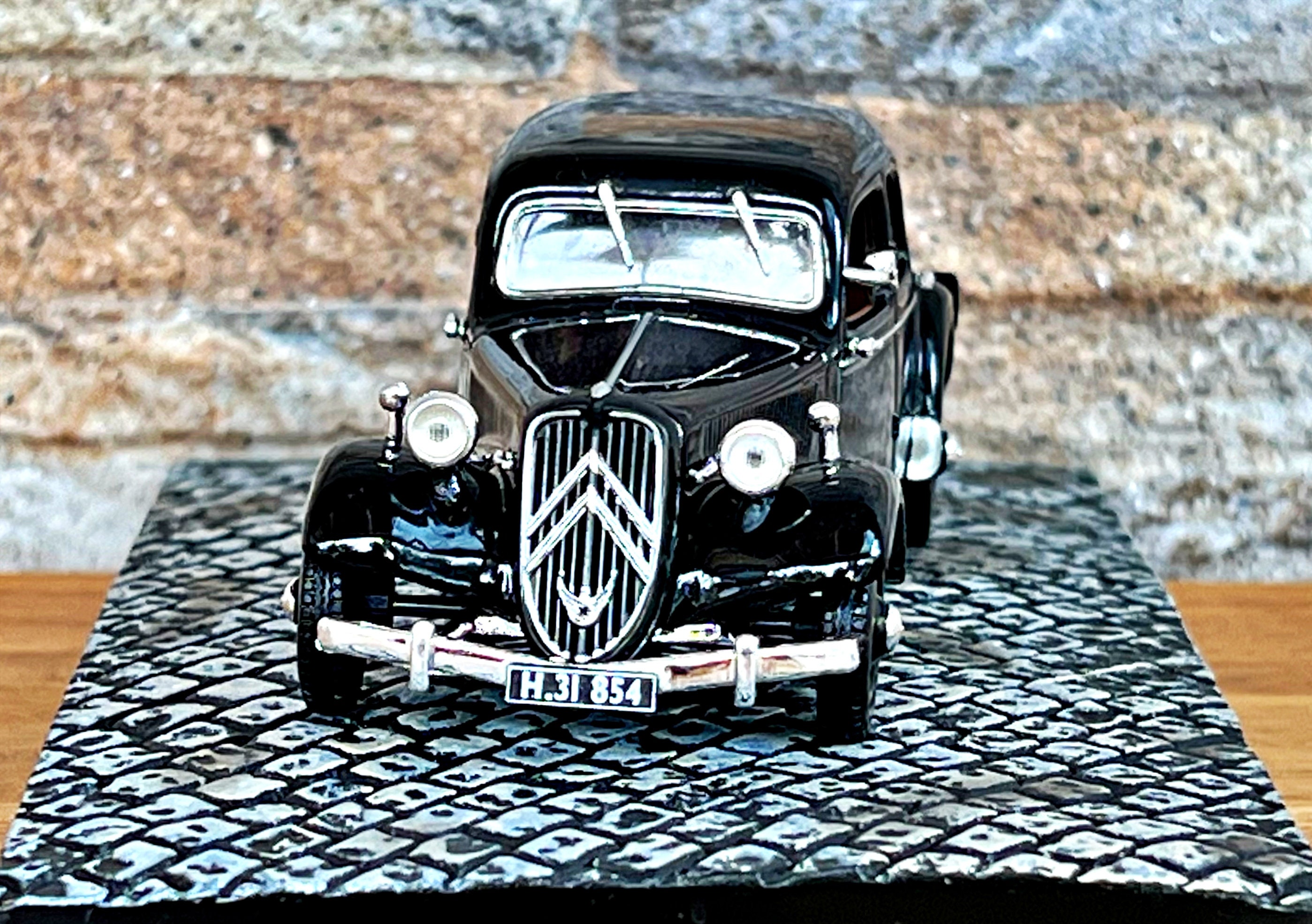 Citroen Traction Avant, 007 James Bond Collection, Vintage Diecast