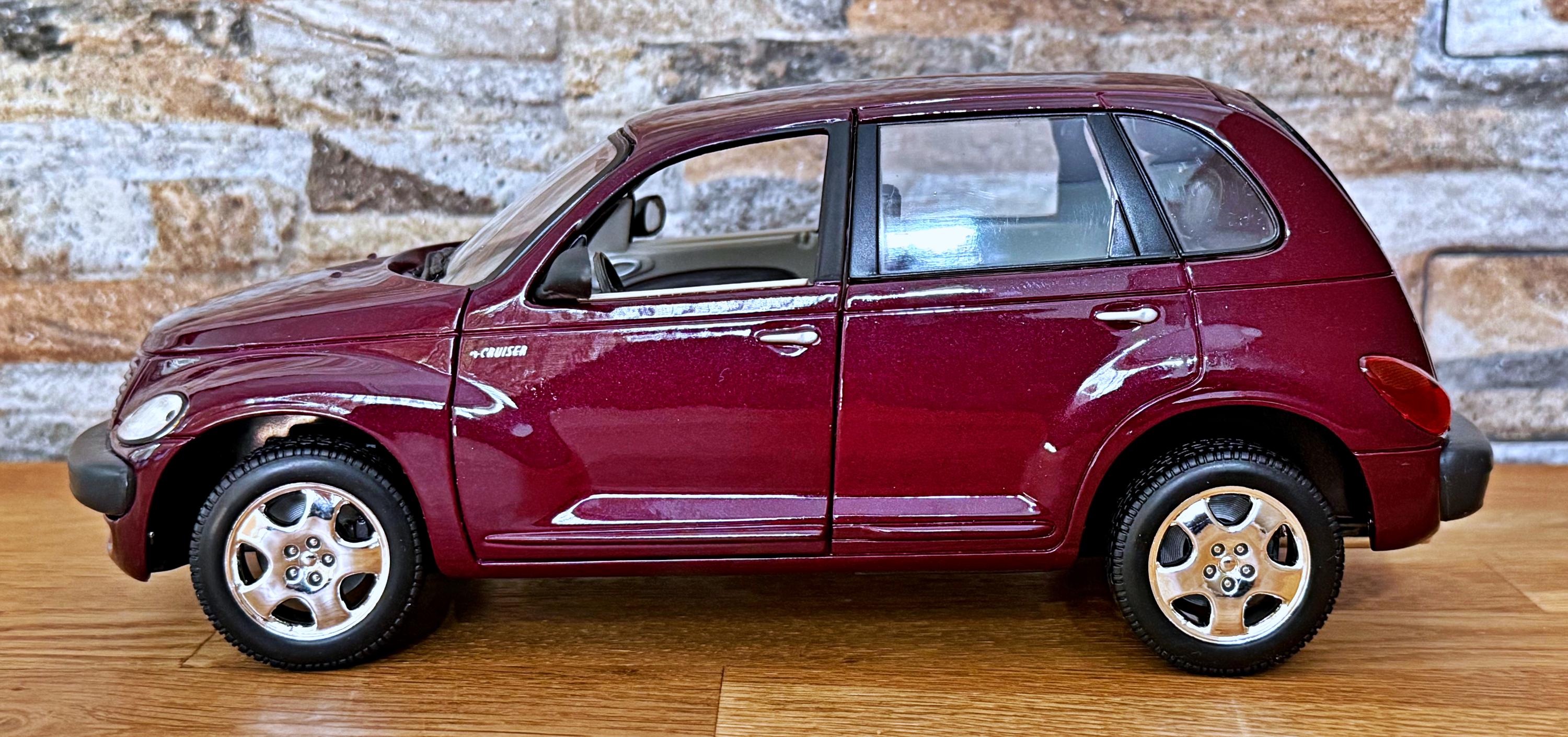 Chrysler PT Cruiser | 1/18 Diecast Model Car | 1/18 Scale Model
