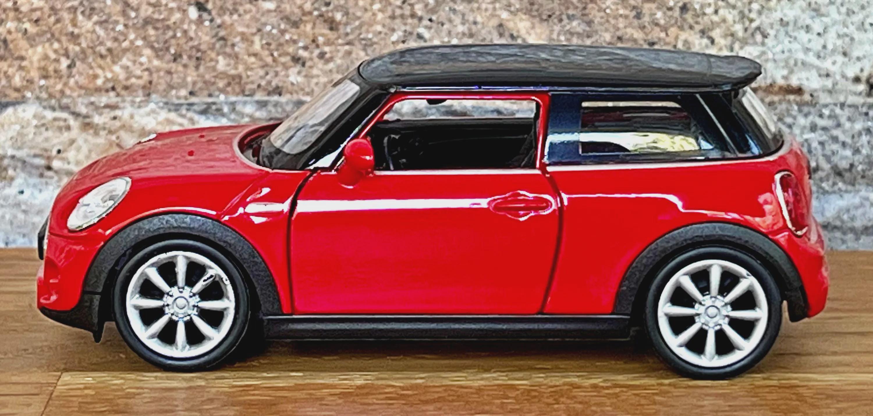 ミニクーパー、ニューミニハッチ、1/38スケールモデルカー、ダイ