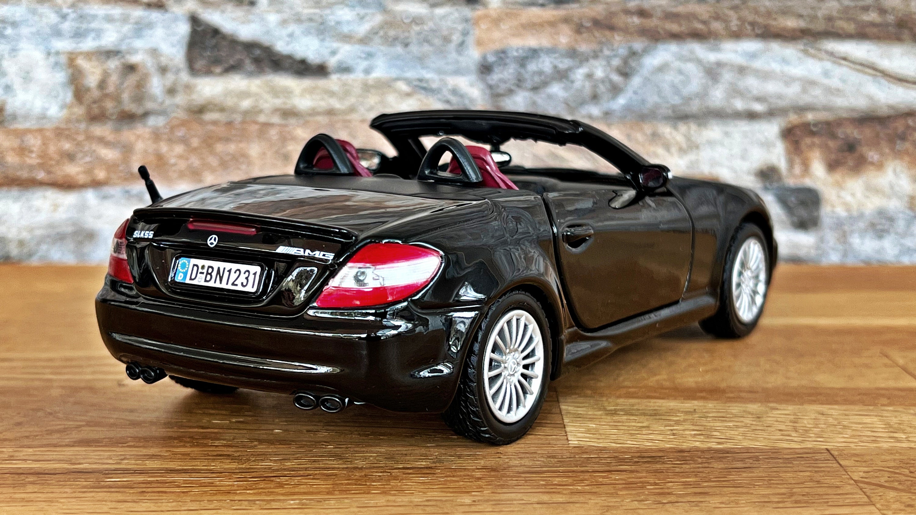 Mercedes Benz SLK 55 Amg Cabriolet, Model Car, Scale 1/24