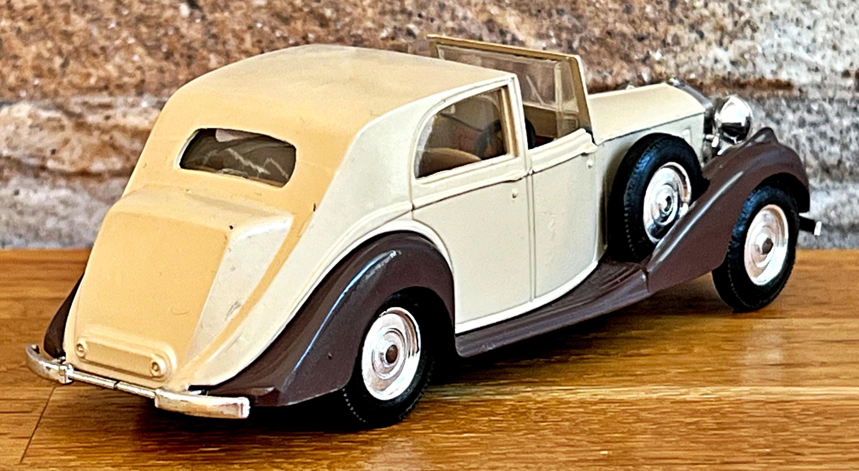 1/43　ロールスロイスファントム 楽天市場】ロールスロイスファントム 1／43の通販