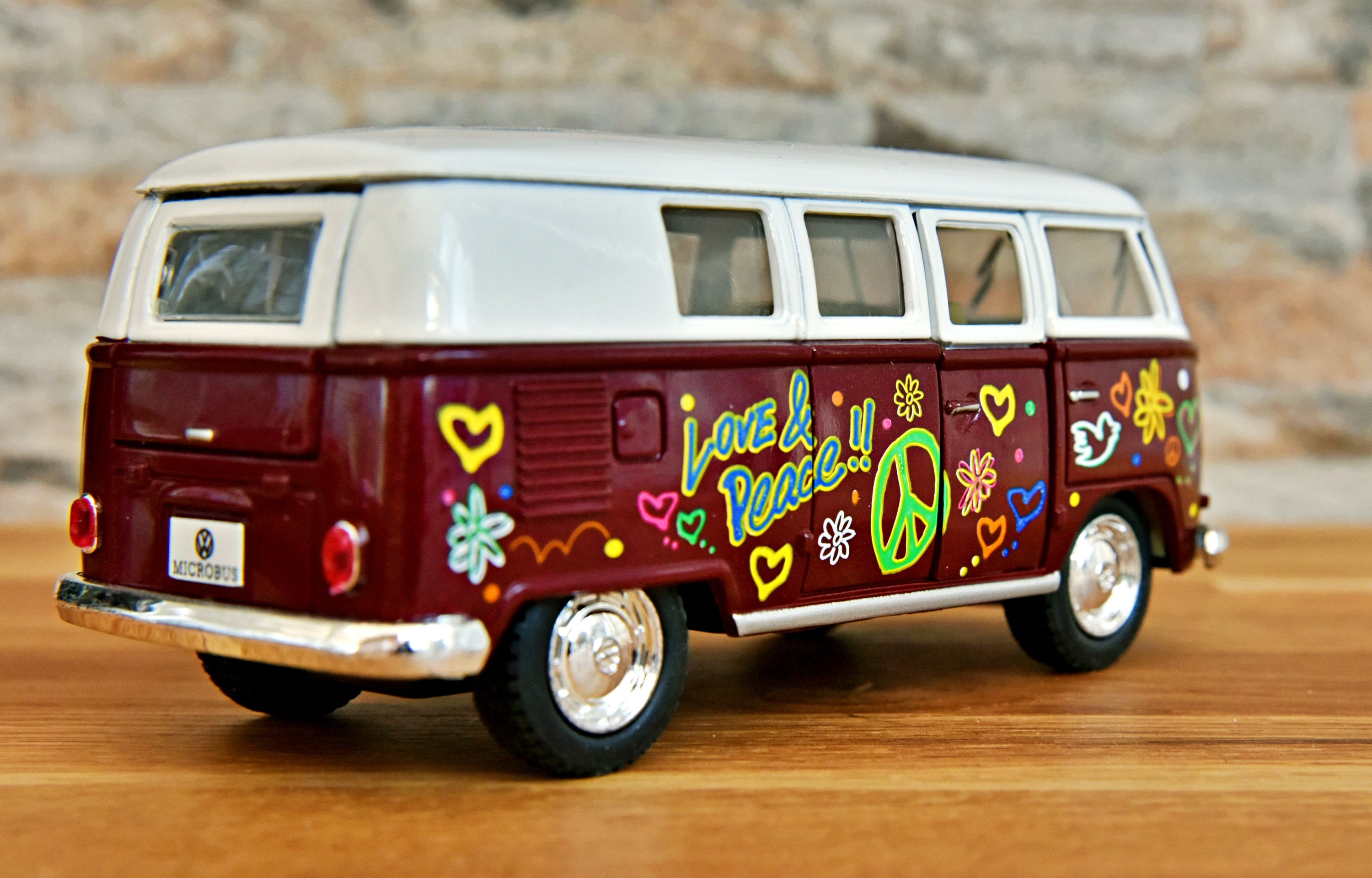 ミニカー ROAD 1962 VOLKSWAGEN MICROBUS 1962 Volkswagen Microbus Van Bus Orange/Purple 1/43 Diecast