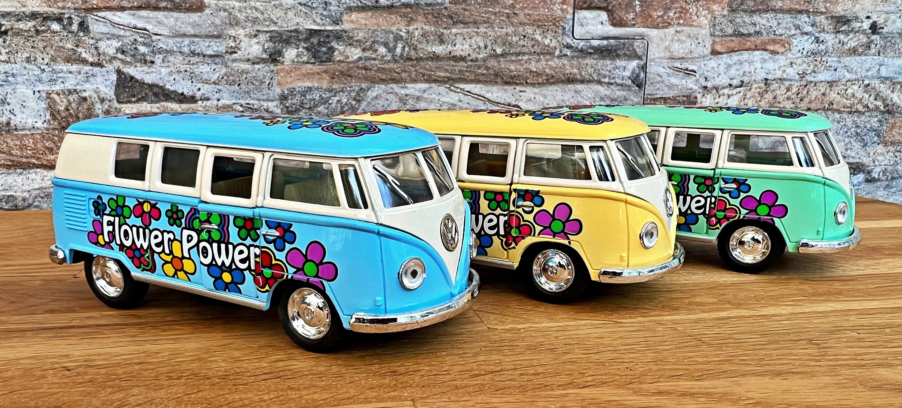 1962 Volkswagen Microbus フラワーパワー