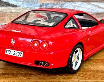 Ferrari 550 Maranello 1996 | Vintage Model Car | 1/18 Scale