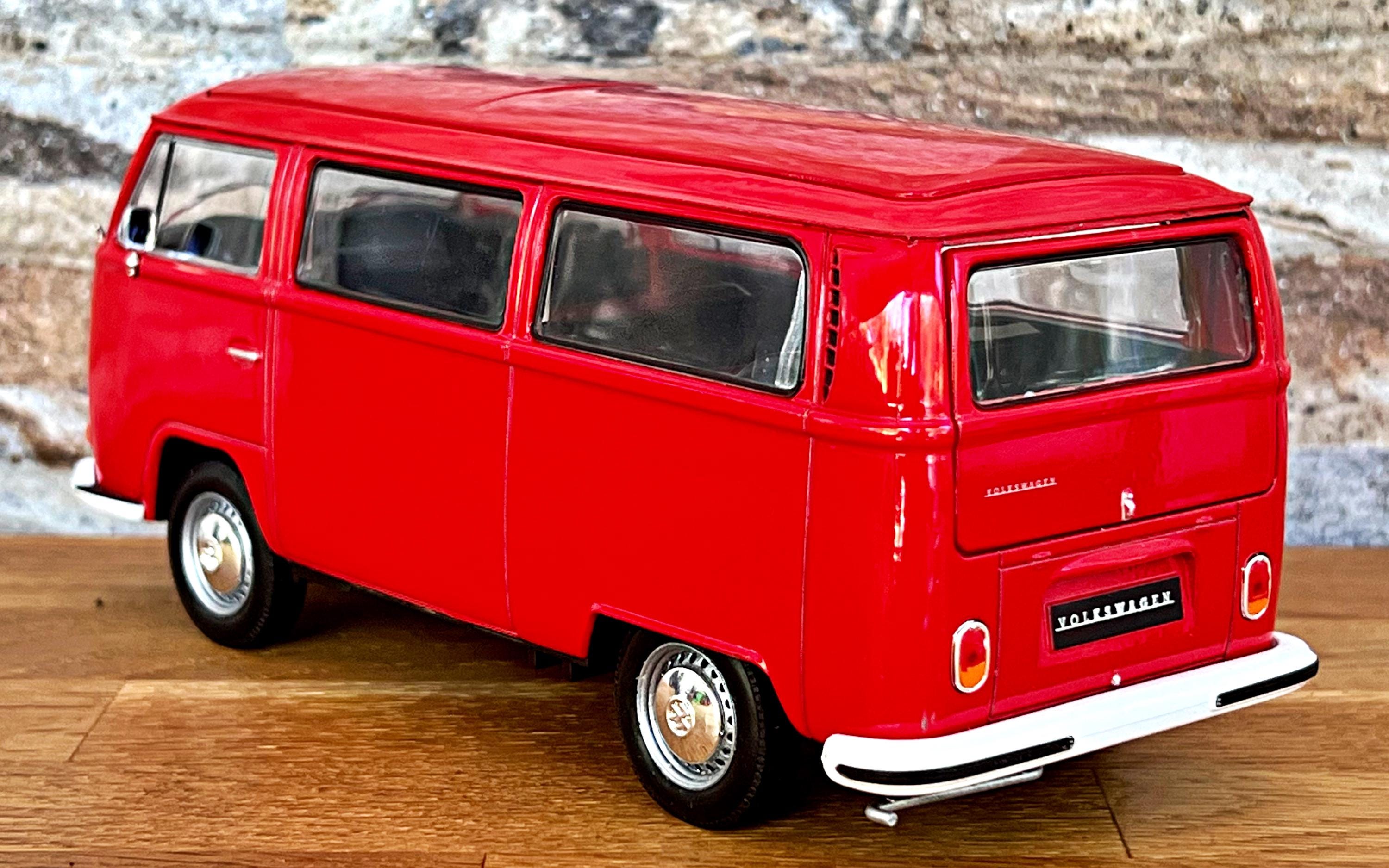 フォルクスワーゲン T2 バス 1972 | ダイキャストカー | モデルカー