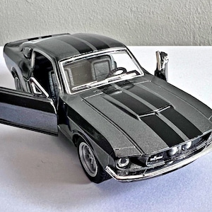 Ford Shelby GT500 1967 | car model metal | diecast model car | 1:38 scale model car | vintage model car 1/38 | diecast collection item