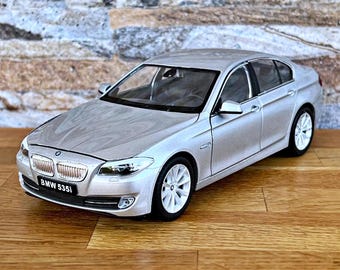 Aeromodelbuild BMW 535i (gem Blue) Built & Painted 1/24 Model Kit
