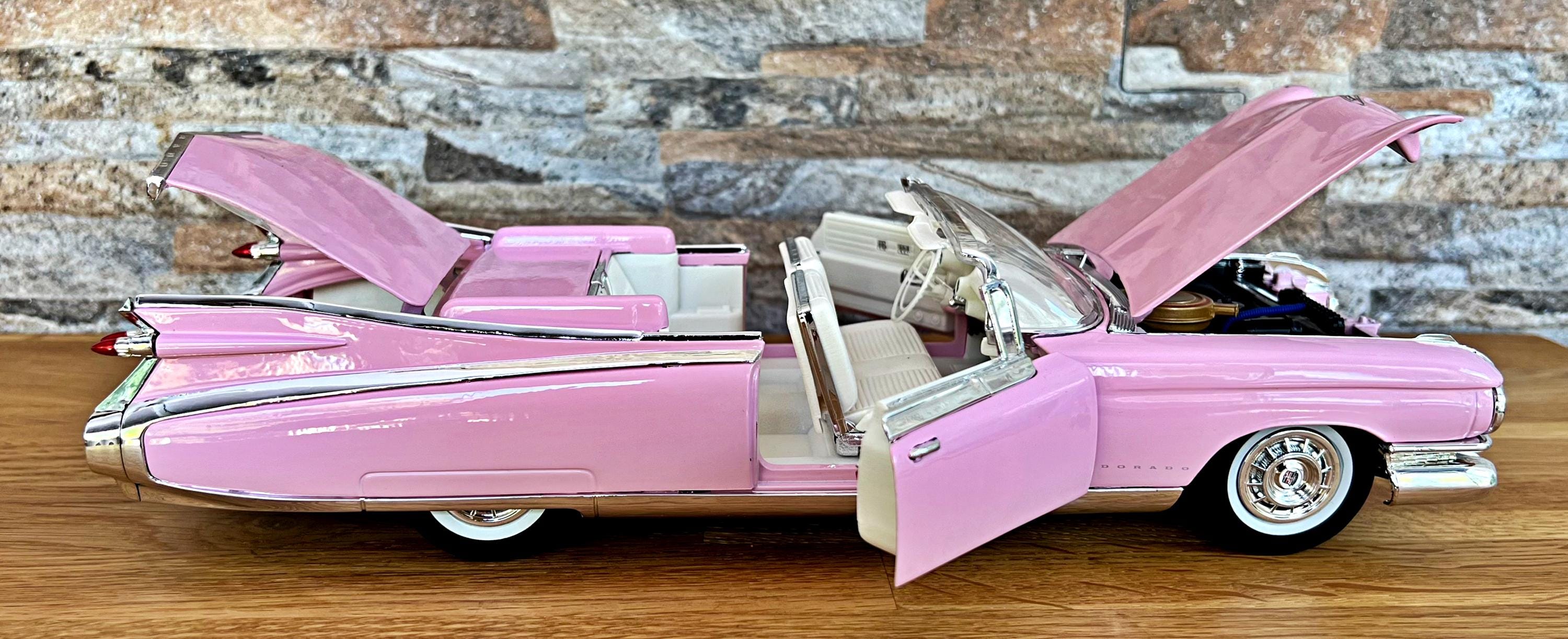 キャデラック エルドラド ビアリッツ 1959 | 1/18スケール モデルカー