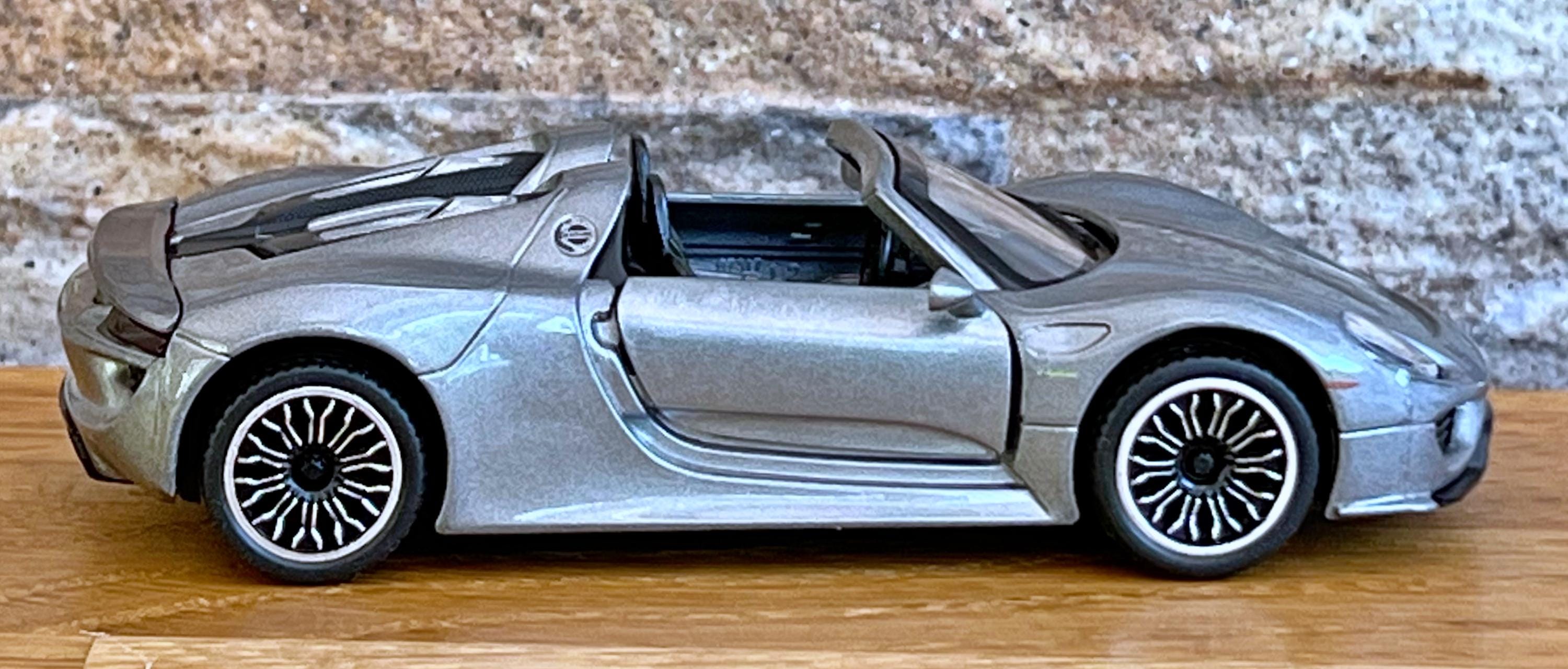 Porsche 918 Spyder | Model Car | 1/41 Diecast Car | 1/41 Scale