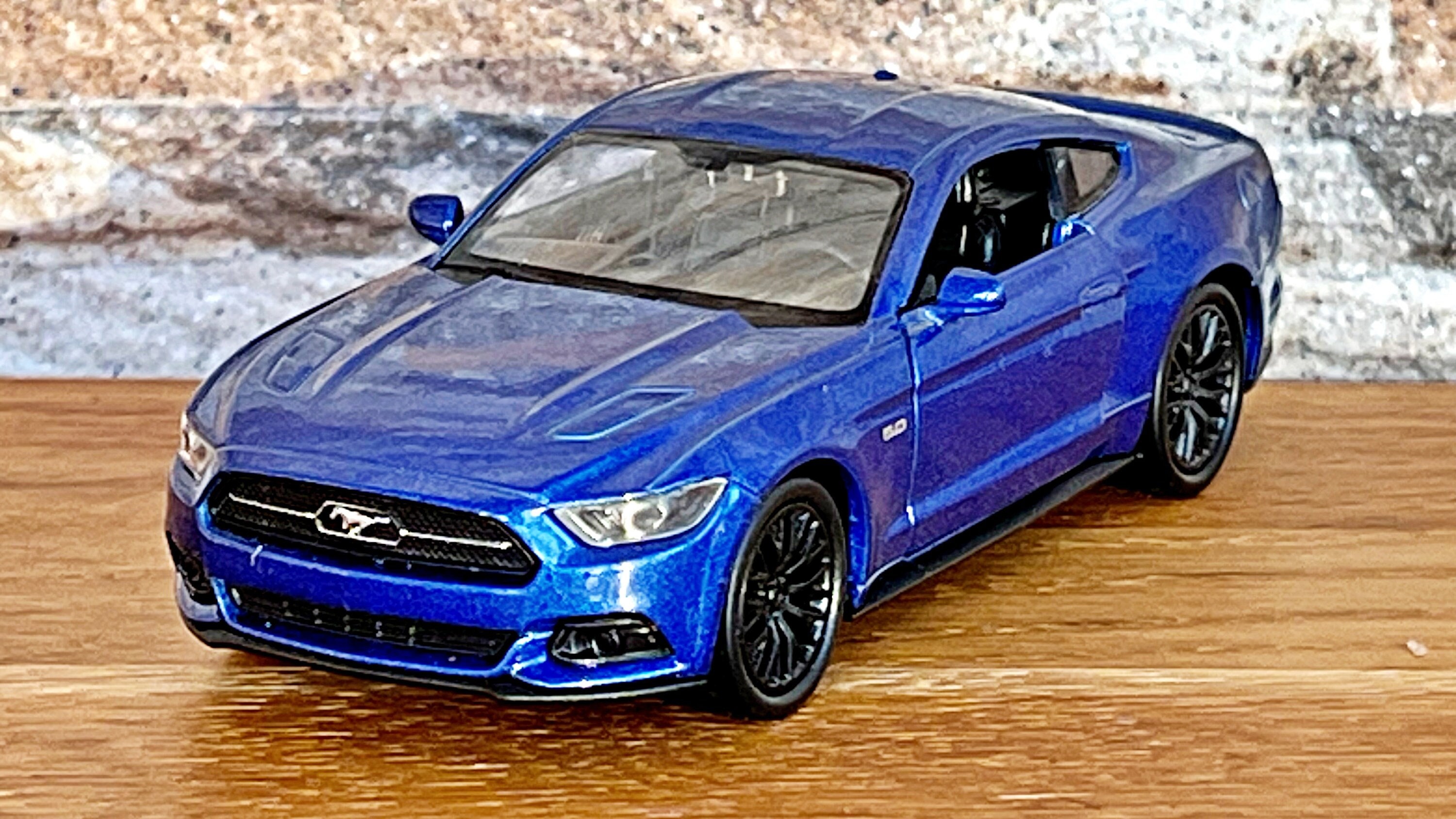 Welly 1/38 – Ford Mustang GT – Miniature Diecast – Jouet à Friction – Neuve