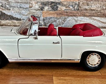 メルセデスベンツ 280SE 1967 | 1/18スケール モデルカー | ダイ