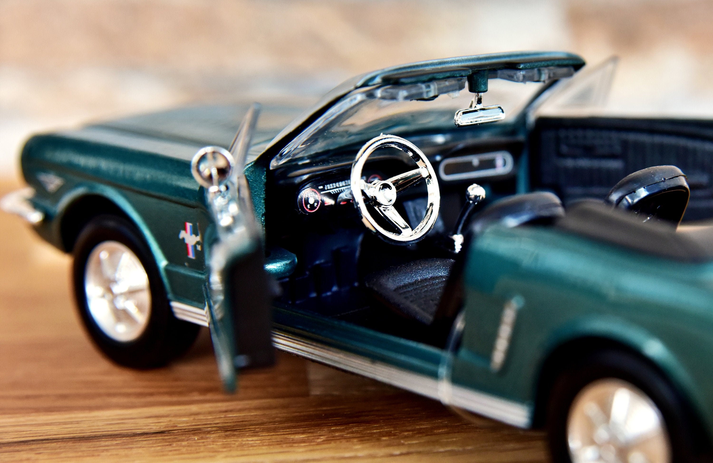 Ford Mustang 1/2 1964 Cabriolet | Vintage Model Car | 1/24 Ford Mustang 1/2 1964 Cabriolet | Vintage Model Car | 1/24