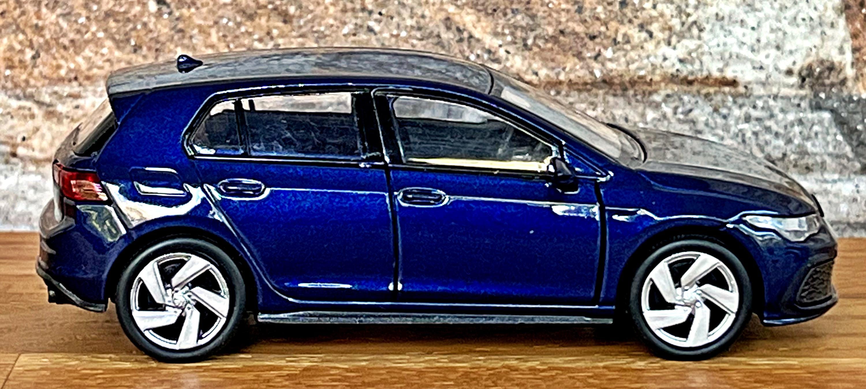 Spark 1/43 VW Golf GTi TCR Test Car 2016 VWミニチュアカー