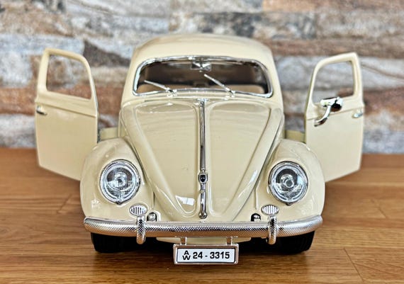Volkswagen Beetle 1955 | 1/18 Scale Model Car | Diecast Model Car