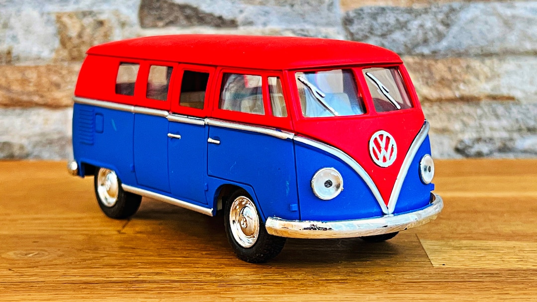 Volkswagen Classical Bus 1962 | 1/32 Diecast Car | 1/32 Scale