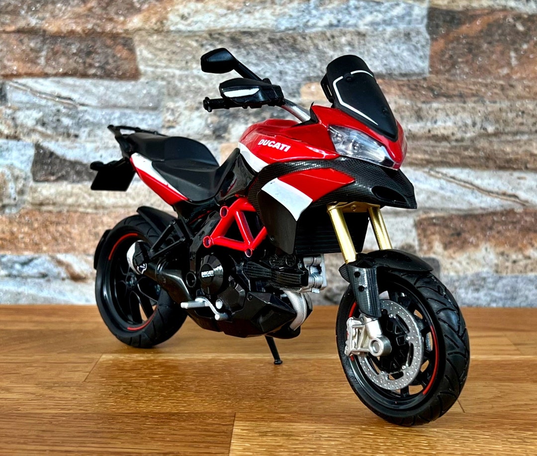 Ducati Multistrada 1200 S Pikes Peak, Scale 1/12 Model Motorcycle