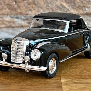 Mercedes Benz 300S 1955 | 1/36 scale diecast car | old car model | car model | Die cast car | collection item | Mercedes Benz Diecast | 50&#39;s