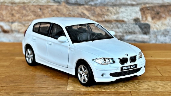 BMW 120i, Modellauto, 1:36 Miniaturauto, 1/36 Modellauto, 1/36 Einzelstück,  Automodell Metall, BMW Diecast, Sammlerstück - .de